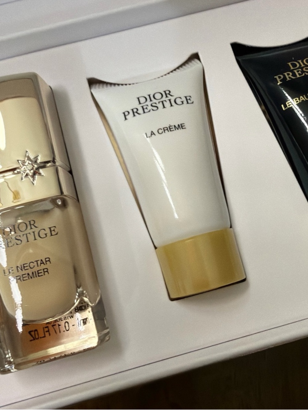 Dior Prestige Mini Skincare Collection — White & Gold - Picture 12 of 14